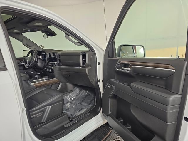 Used 2023 Chevrolet Silverado 1500 RST image 14