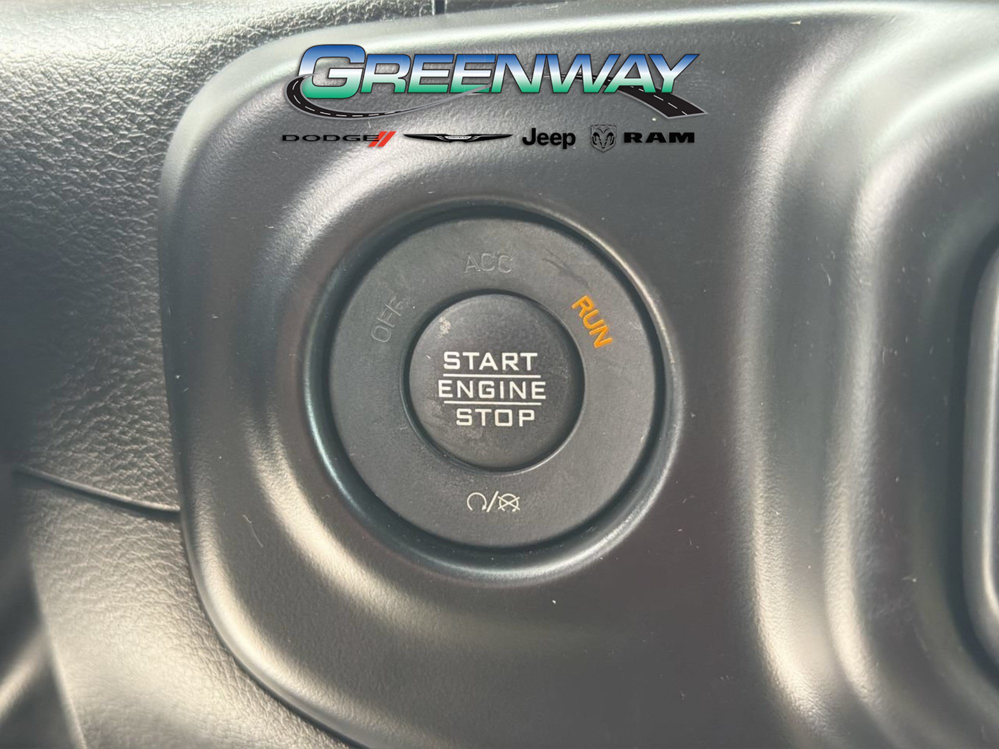 Used 2022 Jeep Wrangler Unlimited Sahara w/ Cold Weather Group AWD/4WD image 28