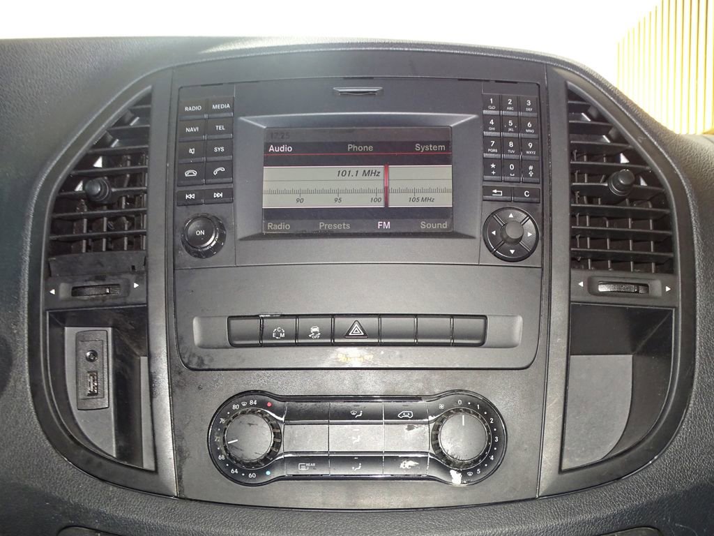 Used 2017 Mercedes-Benz Metris image 26