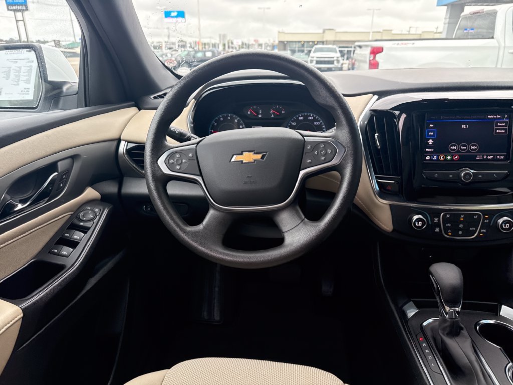 Used 2023 Chevrolet Traverse LS FWD image 16