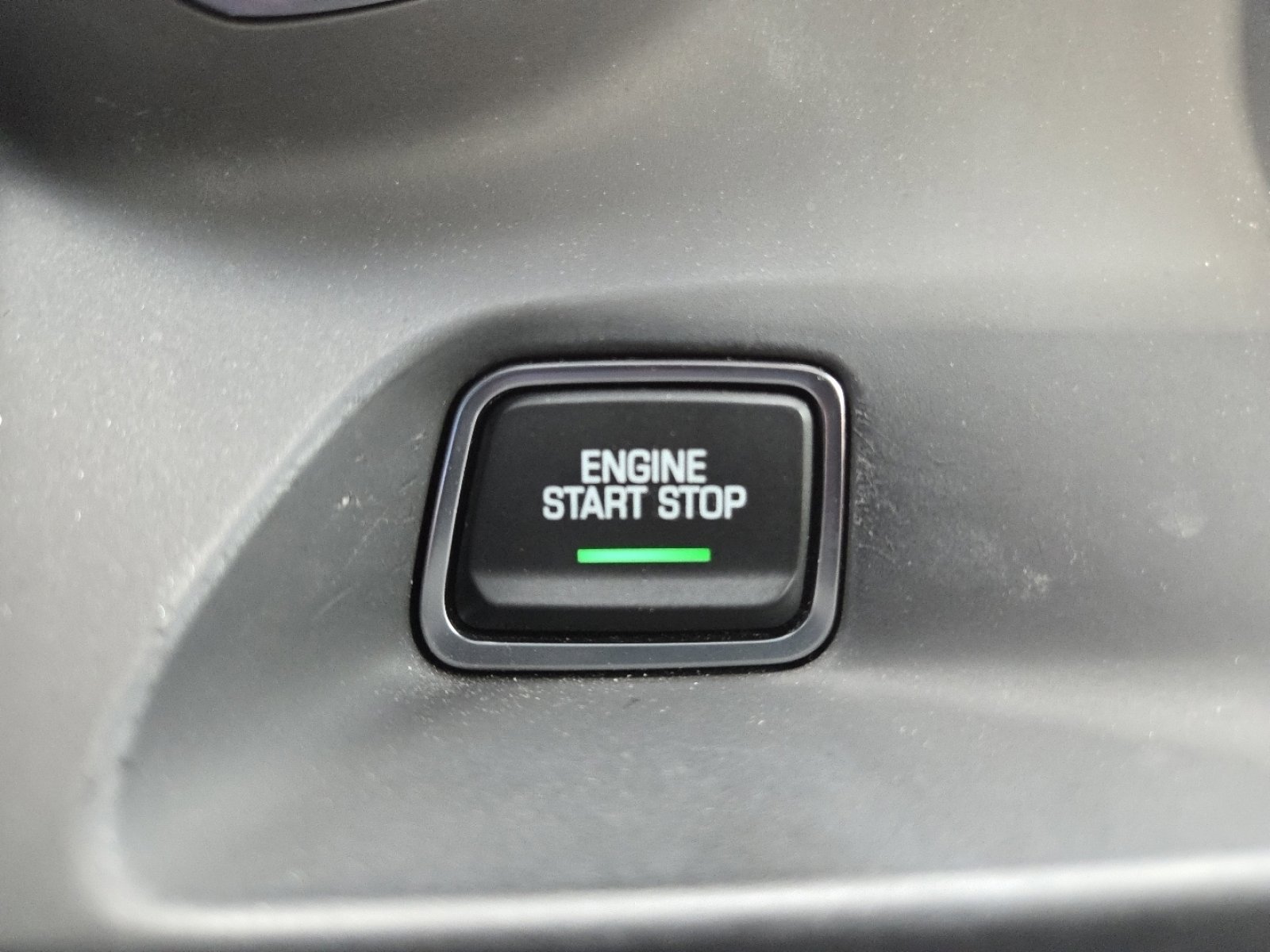 Used 2018 Chevrolet Camaro LT image 8