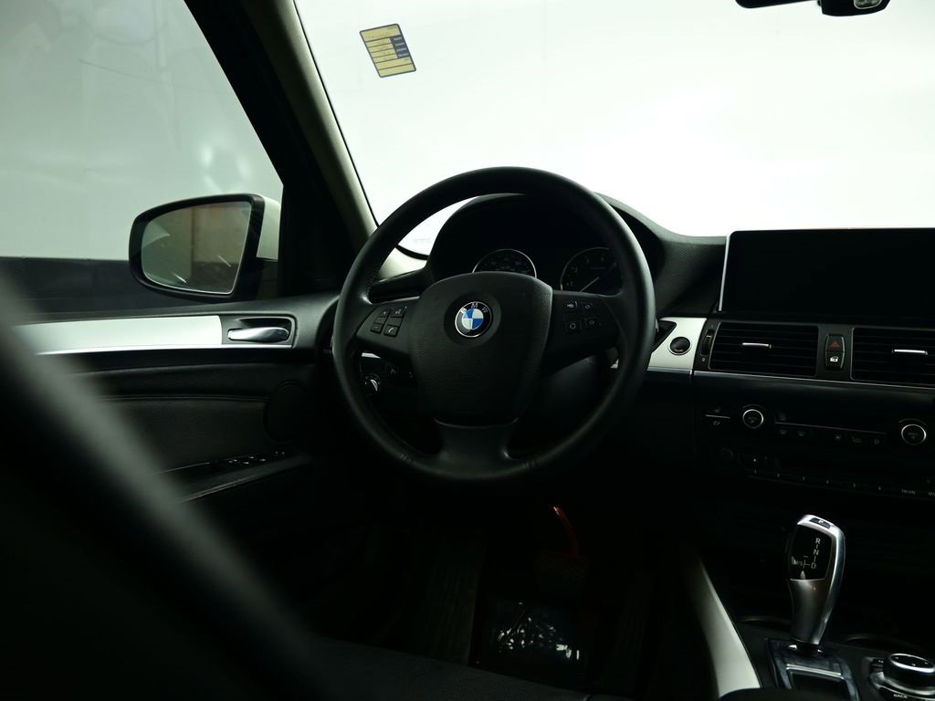 Used 2012 BMW X5 xDrive35i image 9