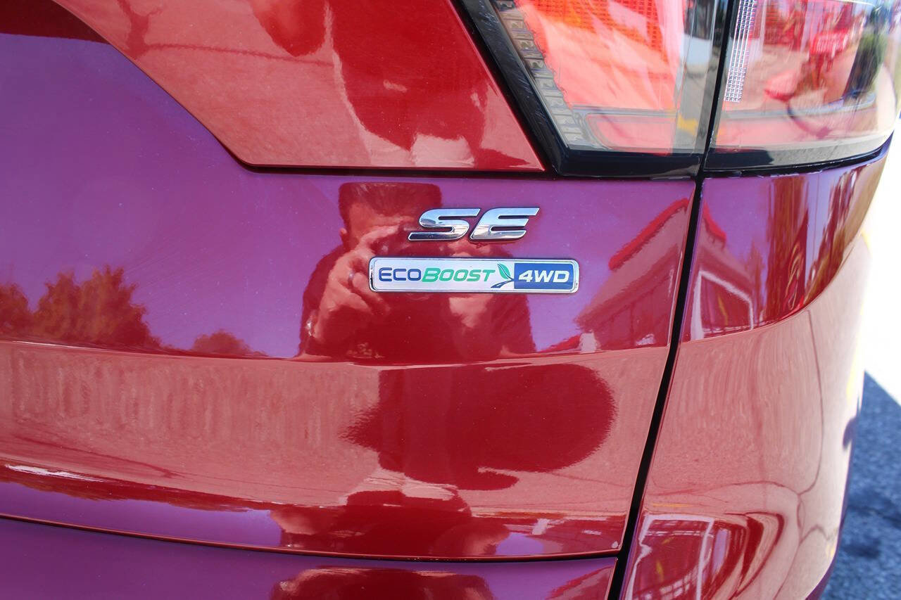 Used 2017 Ford Escape SE image 34
