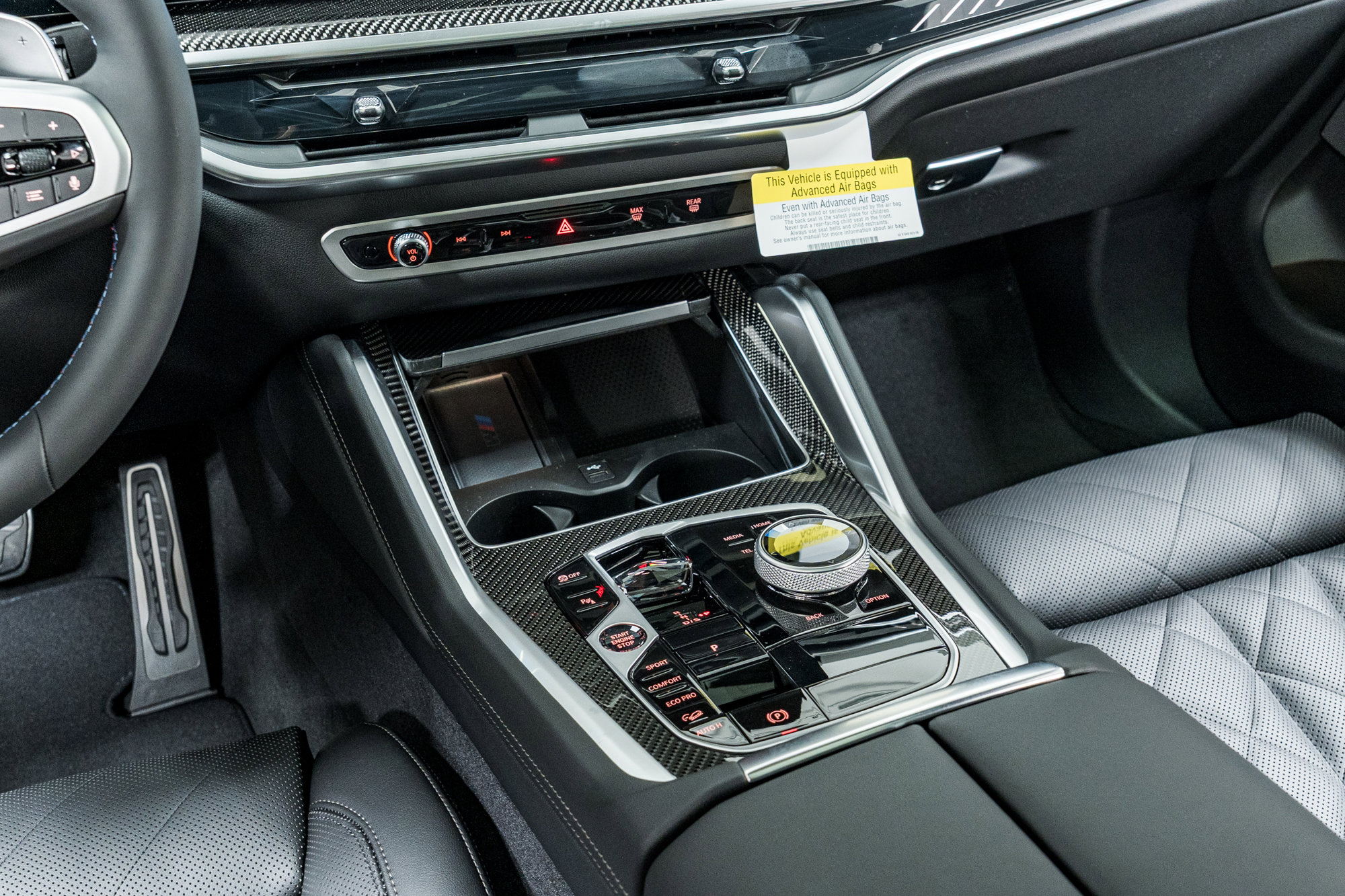 Used 2025 BMW X6 M60i w/ Executive Package image 21