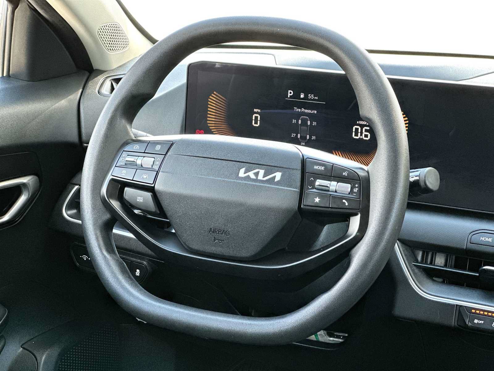Used 2025 Kia K4 FWD image 27