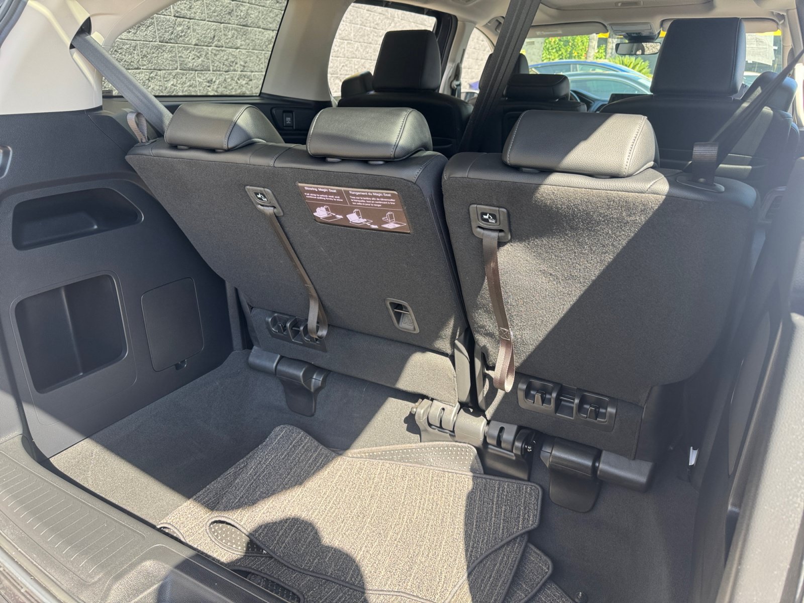 Used 2025 Honda Odyssey EX-L image 17