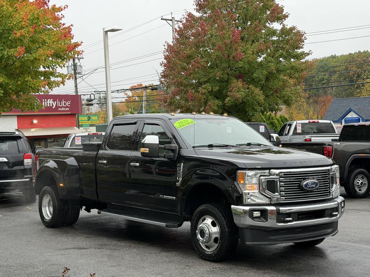 Used 2021 Ford F350 XLT w/ XLT Premium Package AWD/4WD image 5