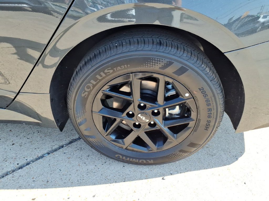 Used 2026 Kia K5 LXS FWD image 19