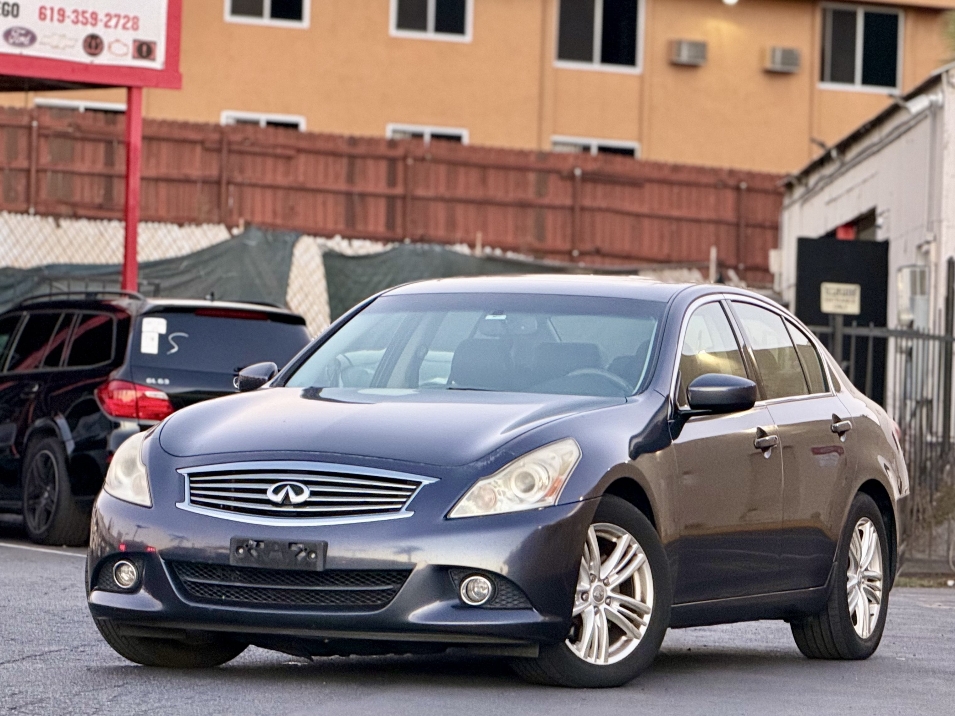 Used 2012 INFINITI G37 x Sedan w/ Premium Pkg AWD/4WD image 1