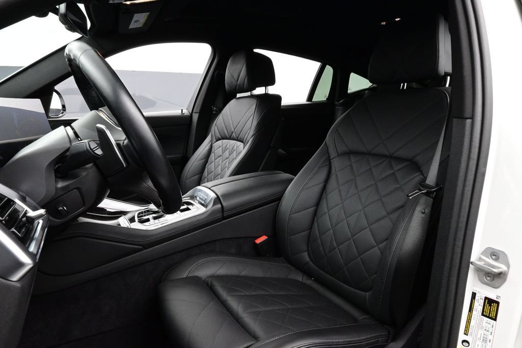 Used 2024 BMW X6 xDrive40i AWD/4WD image 5