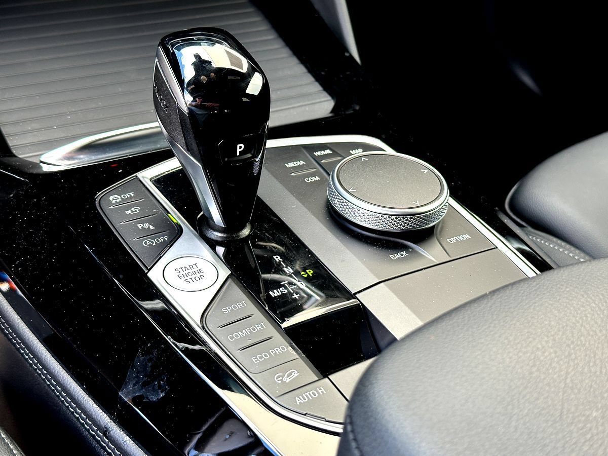 Certified 2025 BMW X4 xDrive30i AWD/4WD image 16