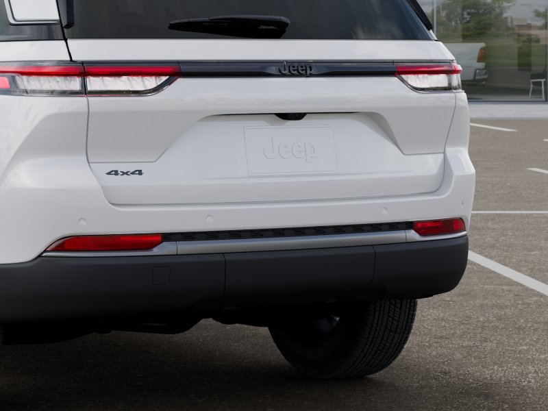 New 2027 Jeep Grand Cherokee 4WD image 13