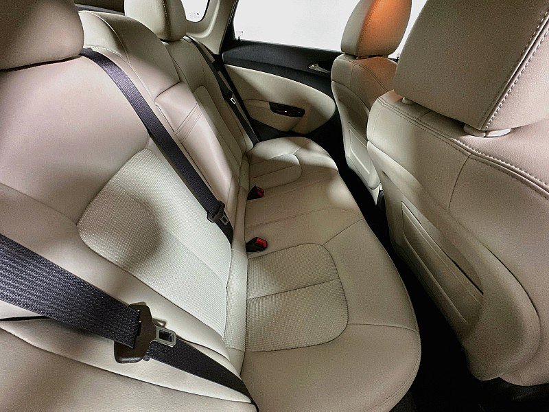 Used 2014 Buick Verano FWD image 24