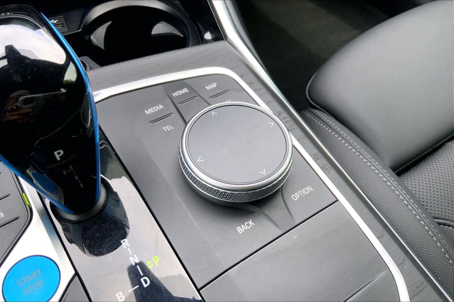 Used 2023 BMW i4 eDrive35 w/ Premium Package RWD image 33