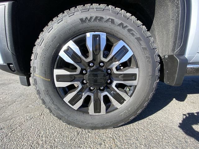 New 2026 GMC Sierra 2500 Denali Ultimate AWD/4WD image 10