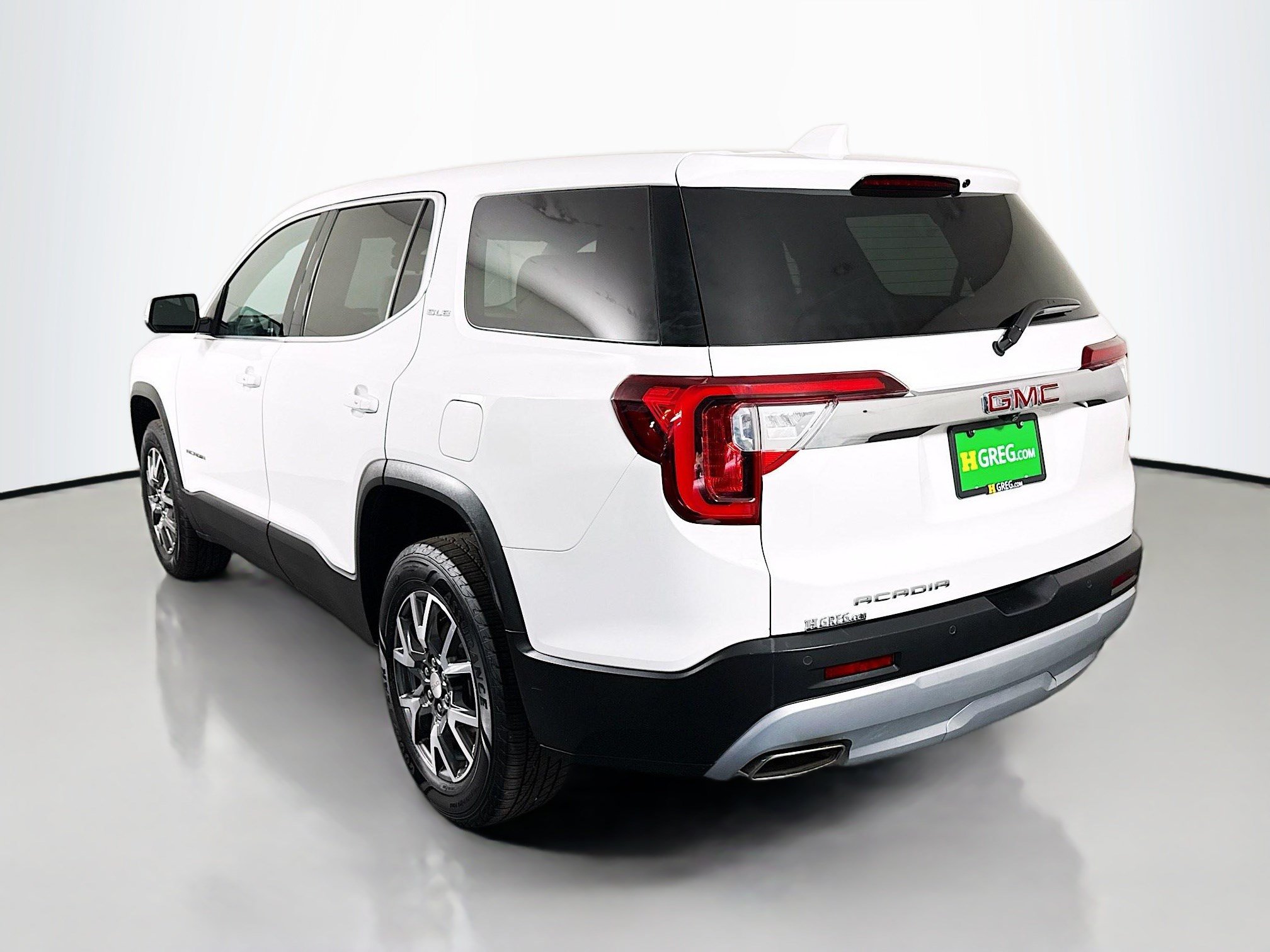 Used 2022 GMC Acadia SLE FWD image 7