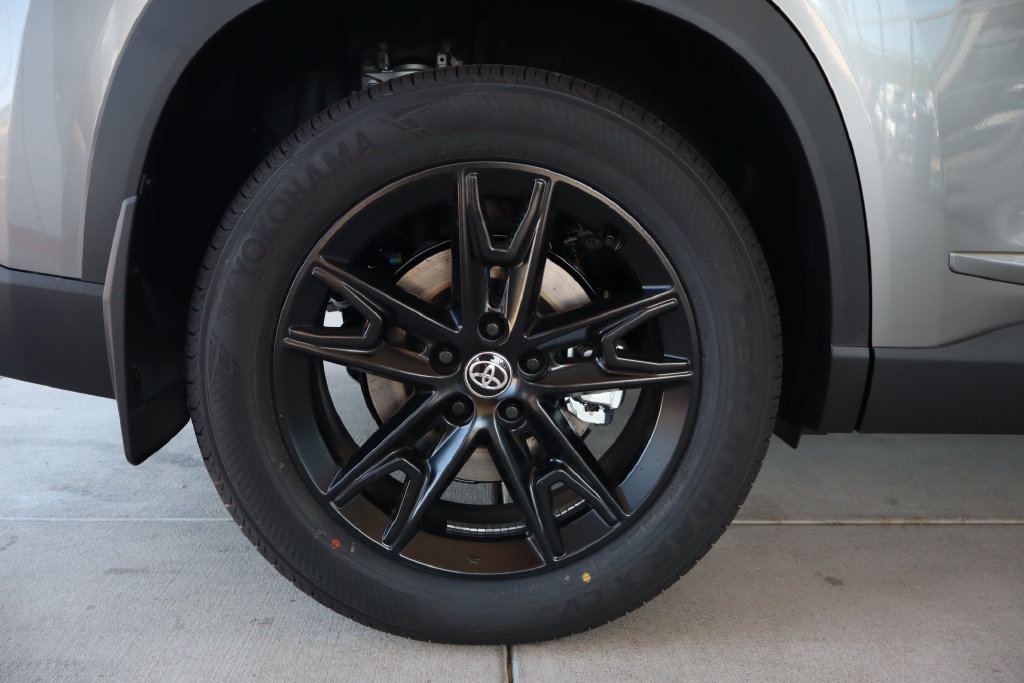 New 2026 Toyota Grand Highlander AWD Hybrid image 10