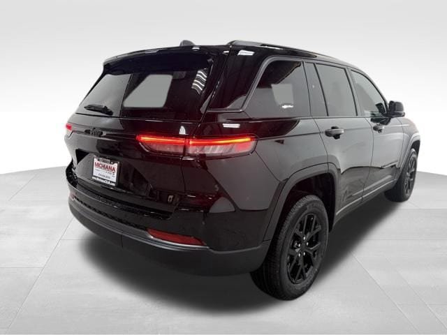 New 2026 Jeep Grand Cherokee Altitude AWD/4WD image 6