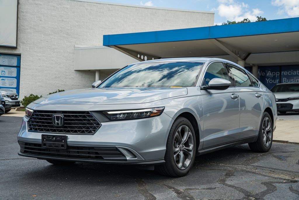 Used 2024 Honda Accord EX image 3