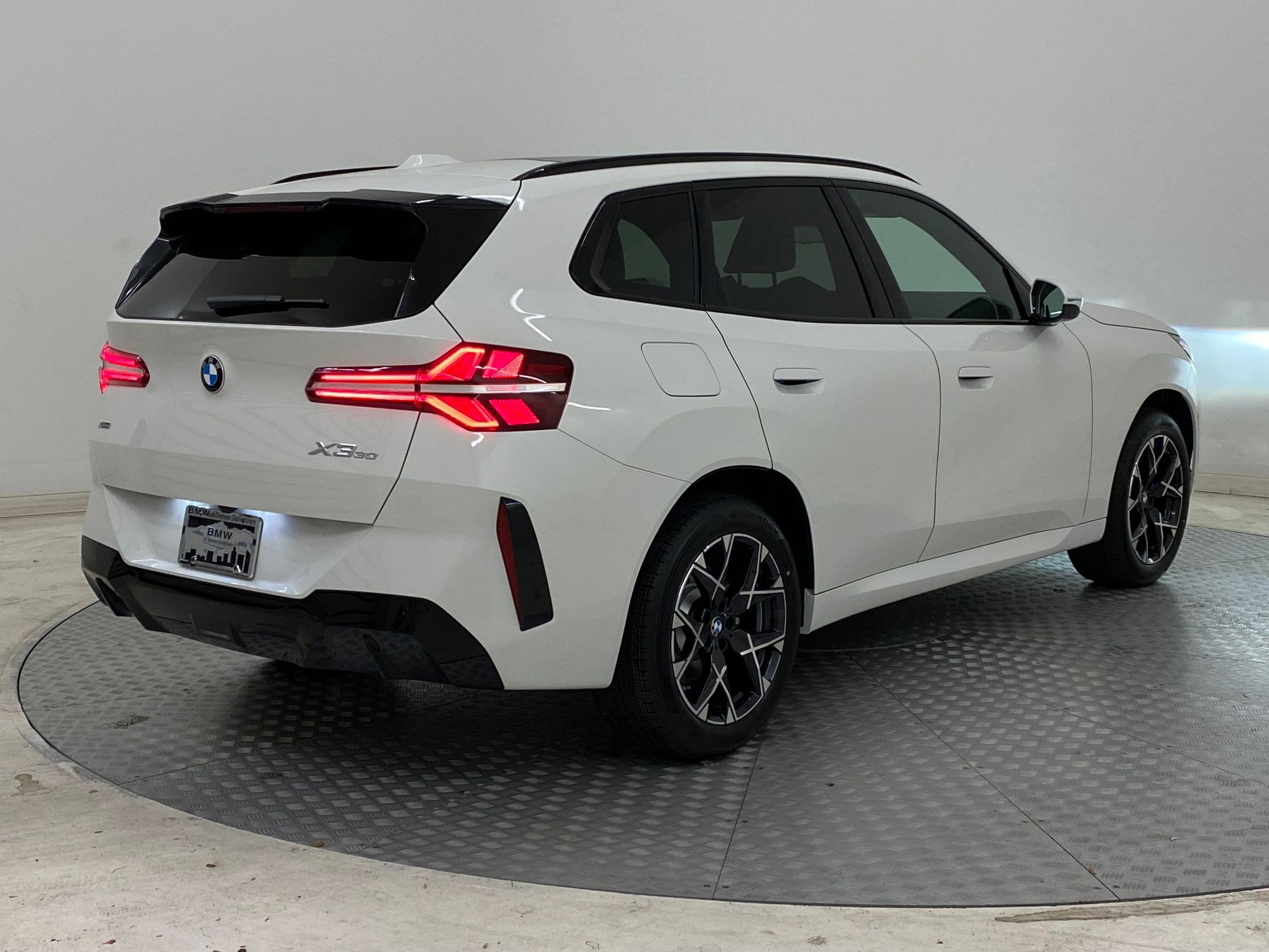 New 2026 BMW X3 xDrive30 w/ Premium Package image 8