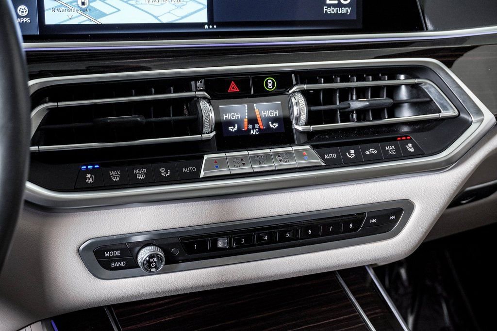 Used 2020 BMW X5 M50i w/ Executive Package image 24