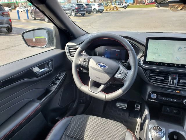 Used 2023 Ford Escape ST-Line w/ Tech Pack #1 image 8