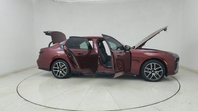 Used 2025 BMW 740i image 78