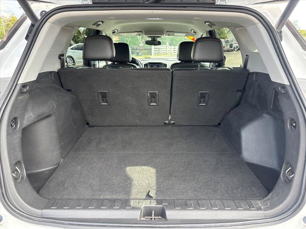 Used 2021 GMC Terrain SLT FWD image 29
