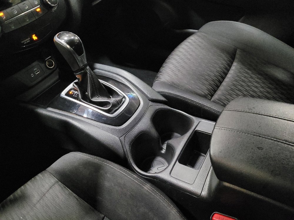 Used 2018 Nissan Rogue S FWD image 26