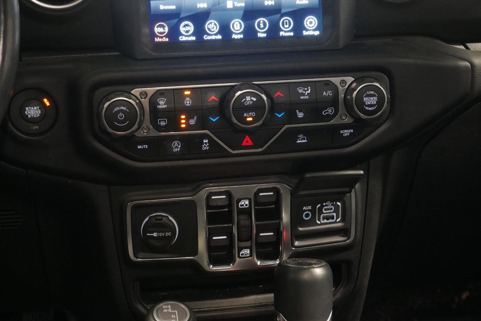 Used 2023 Jeep Wrangler Sahara w/ Cold Weather Group image 31