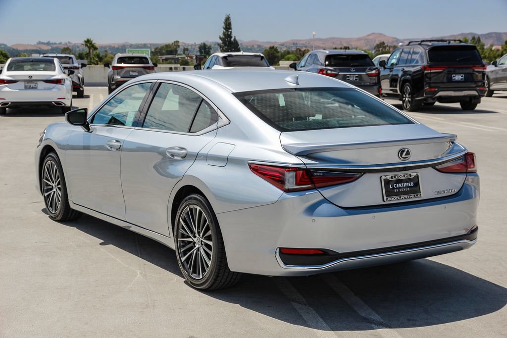 Certified 2024 Lexus ES 300h w/ Premium Package FWD image 7