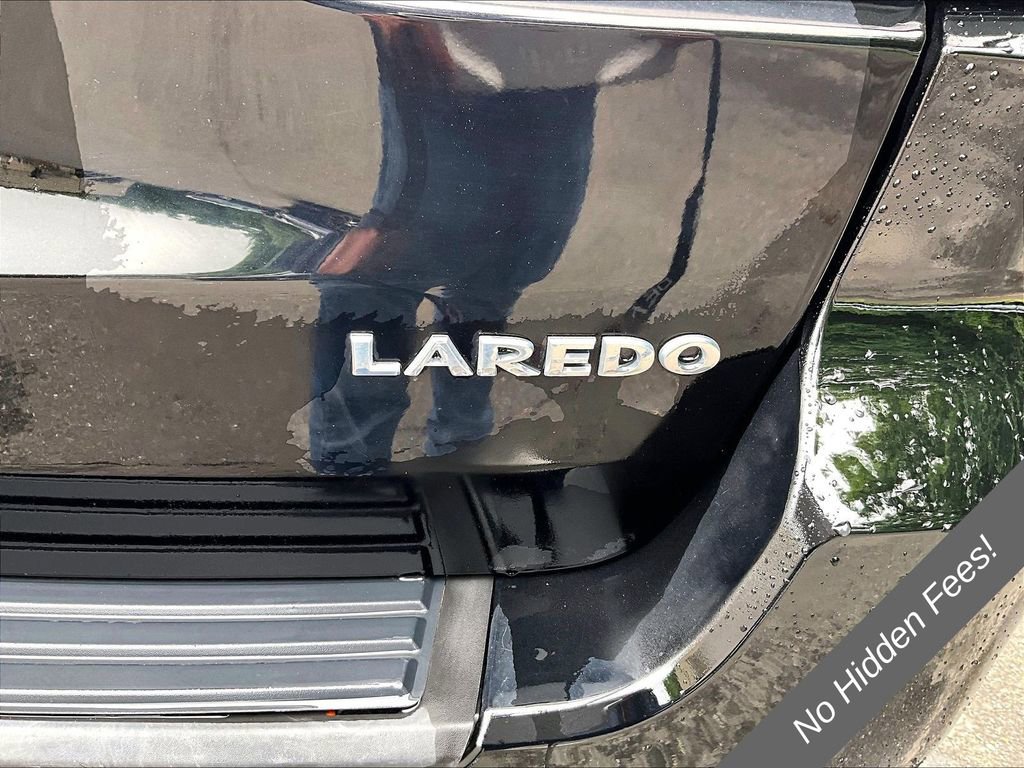 Used 2019 Jeep Grand Cherokee Laredo AWD/4WD image 8