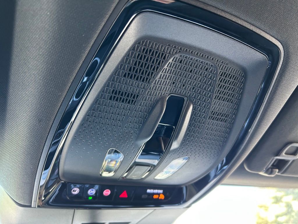 Used 2023 Cadillac Lyriq 2WD image 65