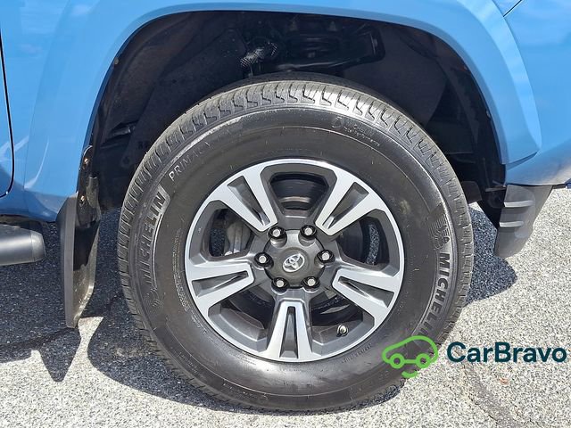 Used 2019 Toyota Tacoma TRD Sport AWD/4WD image 8