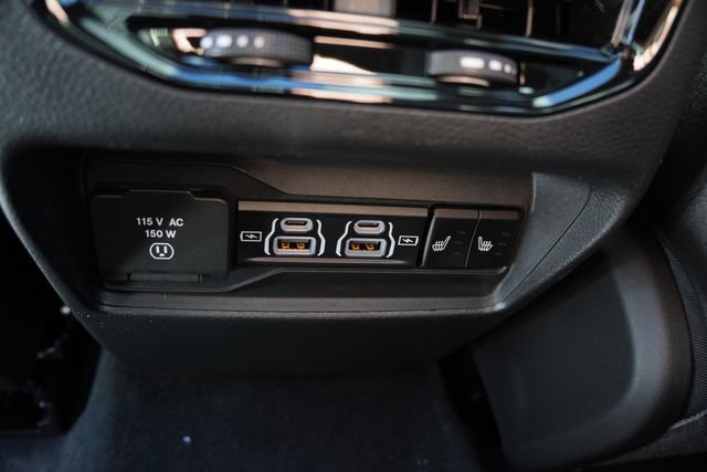 New 2025 Jeep Grand Cherokee Limited w/ Trailer Tow Package image 13