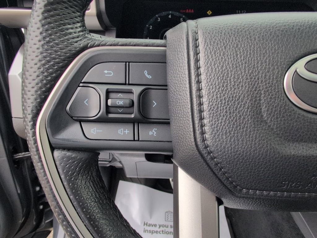 Used 2024 Toyota Tacoma TRD Sport w/ TRD Sport Premium Package AWD/4WD image 25