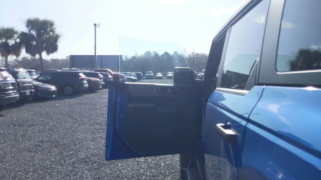 Used 2022 Ford Bronco Wildtrak image 15