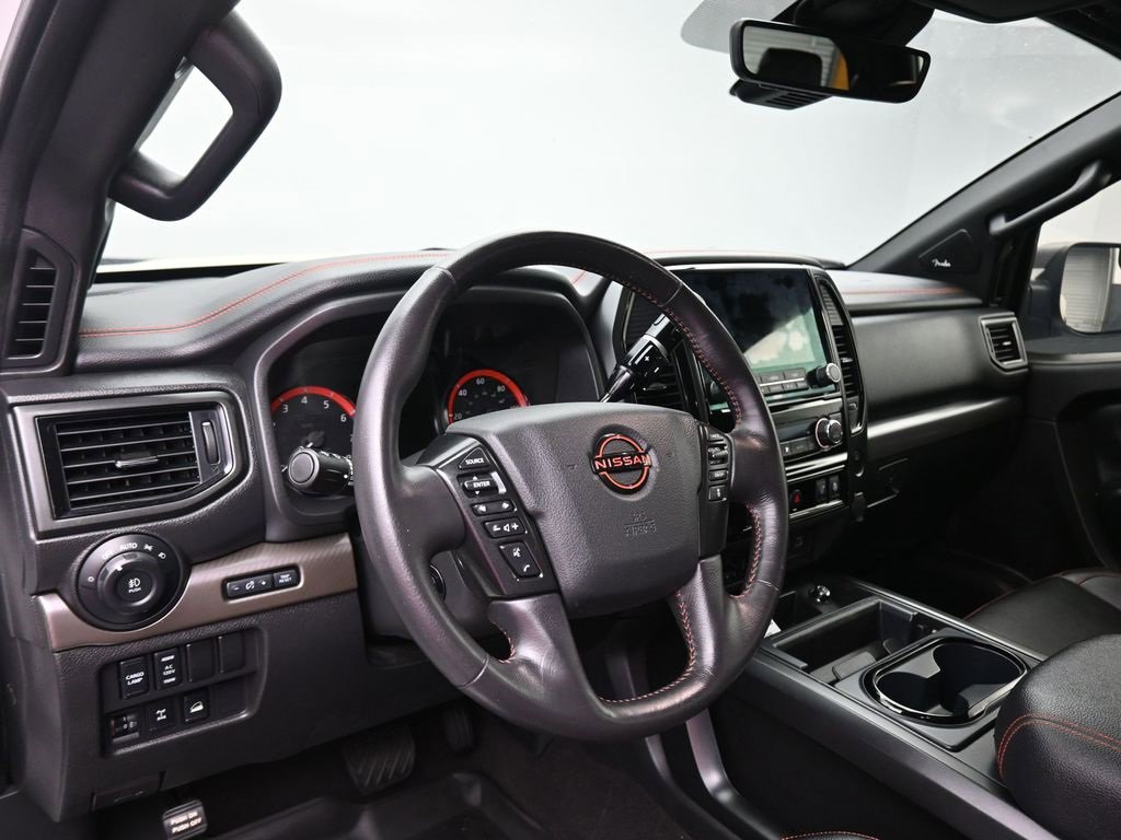 Used 2023 Nissan Titan PRO-4X w/ Pro-4x Convenience Package image 14