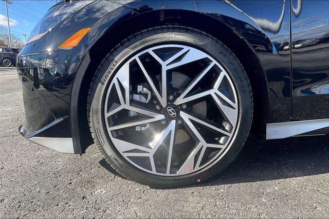 New 2025 Hyundai Ioniq 6 SEL image 12