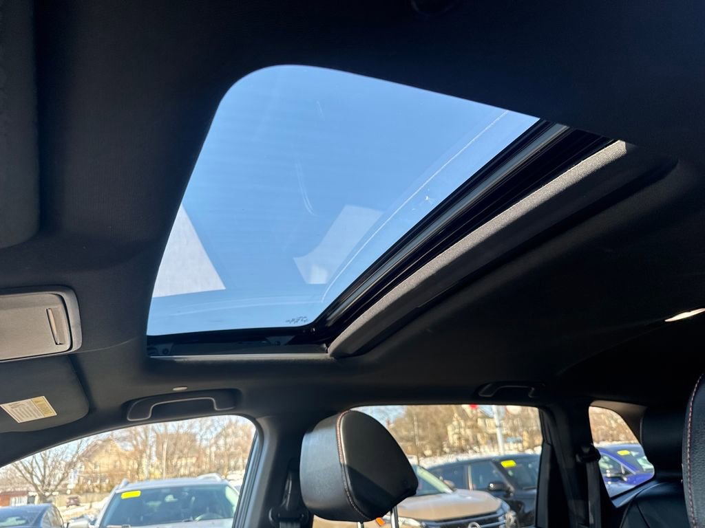 Used 2023 Honda CR-V Sport Touring image 17