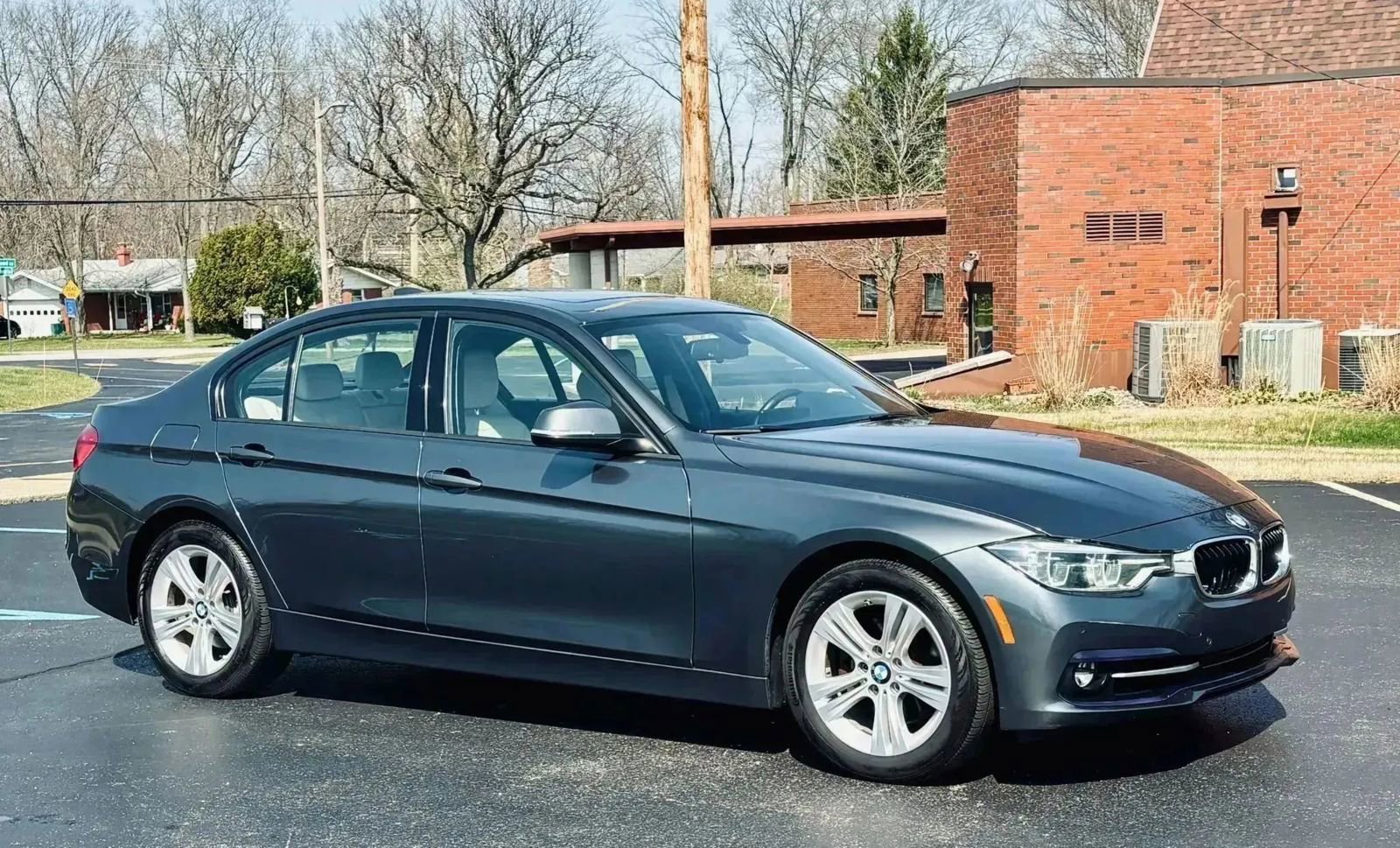 Used 2016 BMW 328i xDrive Sedan AWD/4WD image 12