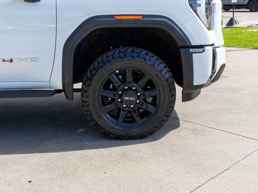 New 2026 GMC Sierra 3500 AT4 w/ AT4 Premium Plus Package AWD/4WD image 36