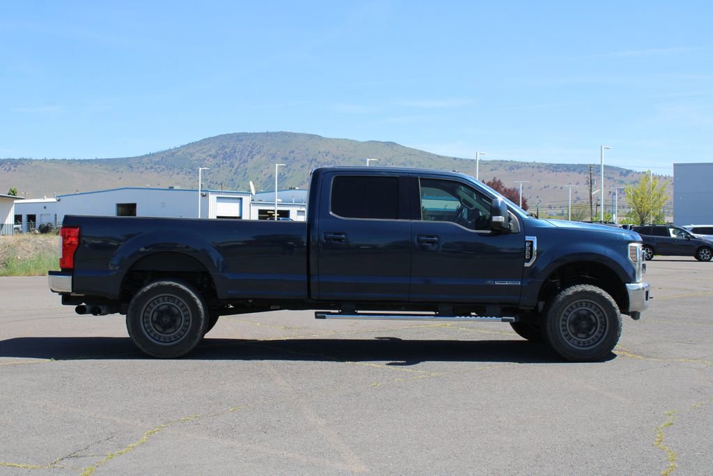 Used 2018 Ford F350 Lariat w/ Camper Package AWD/4WD image 6