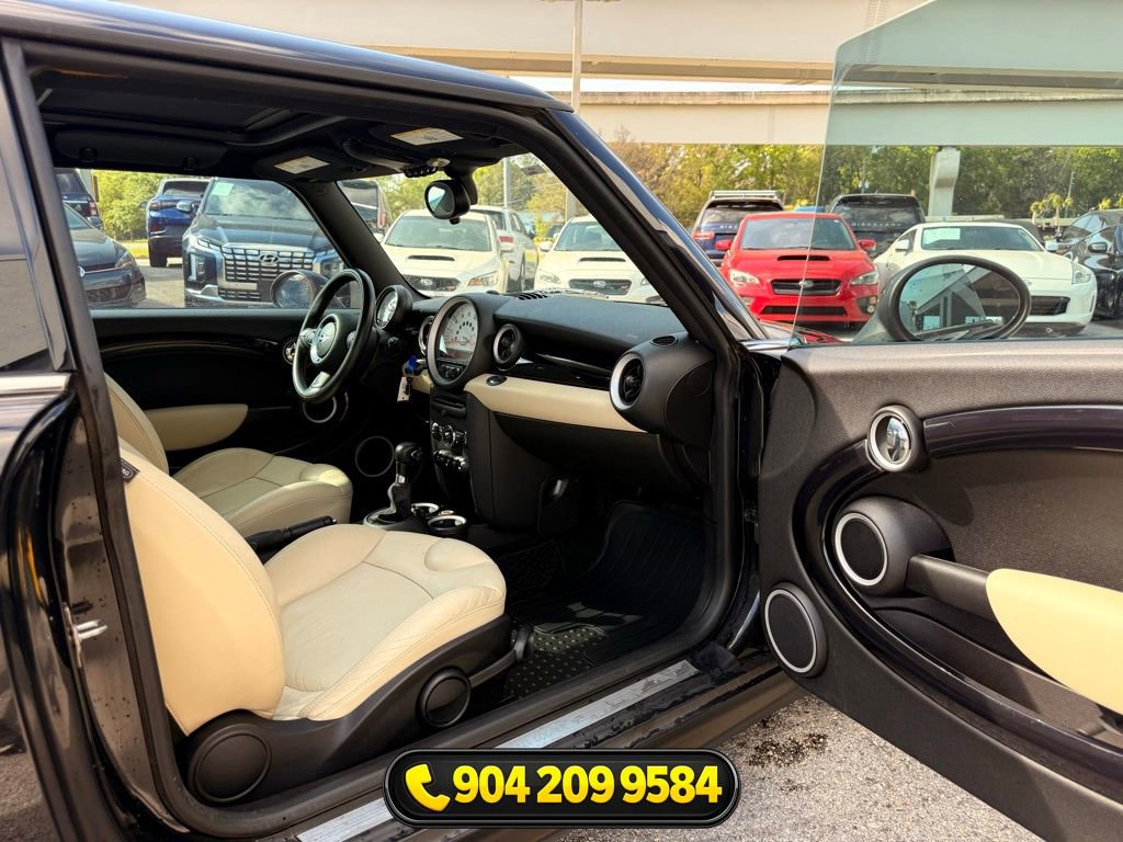 Used 2011 MINI Cooper Hardtop FWD image 17