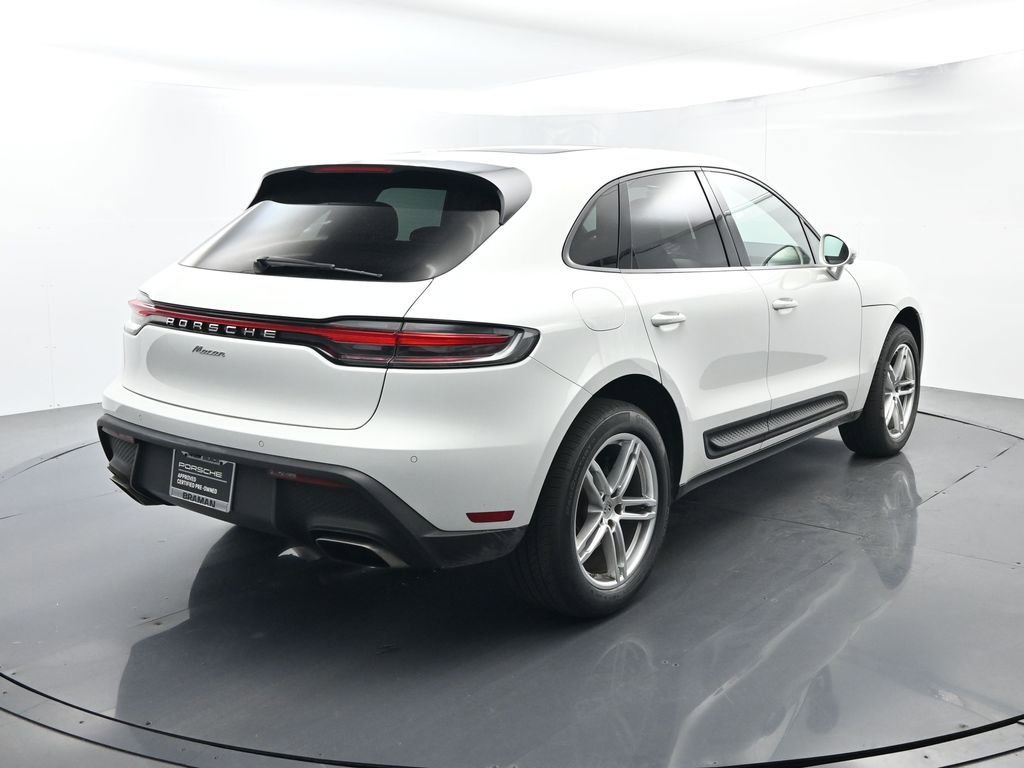 Certified 2023 Porsche Macan AWD/4WD image 14