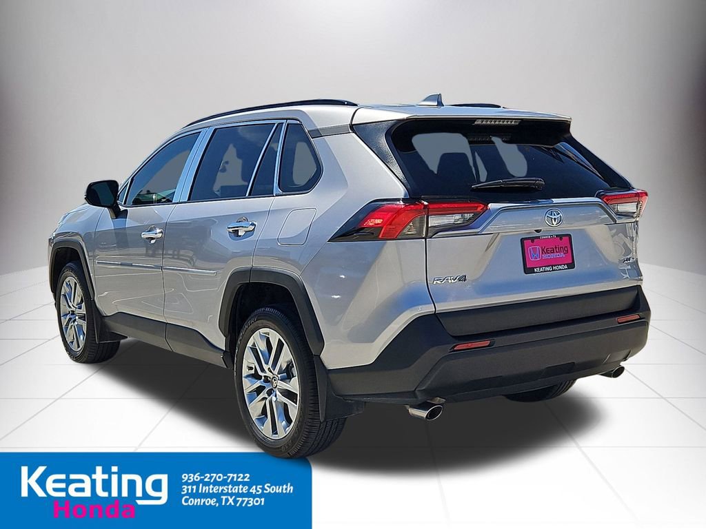 Used 2024 Toyota RAV4 XLE Premium image 5