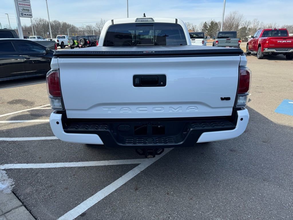 Used 2022 Toyota Tacoma TRD Sport w/ Technology Package image 10
