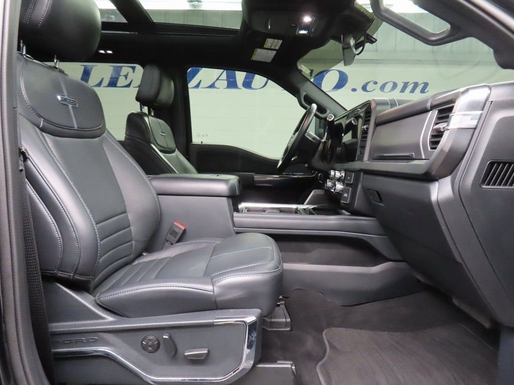 Used 2025 Ford F350 Platinum w/ FX4 Off-Road Package image 36