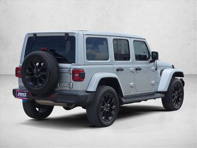 Used 2023 Jeep Wrangler Unlimited Sahara w/ Cold Weather Group AWD/4WD image 5