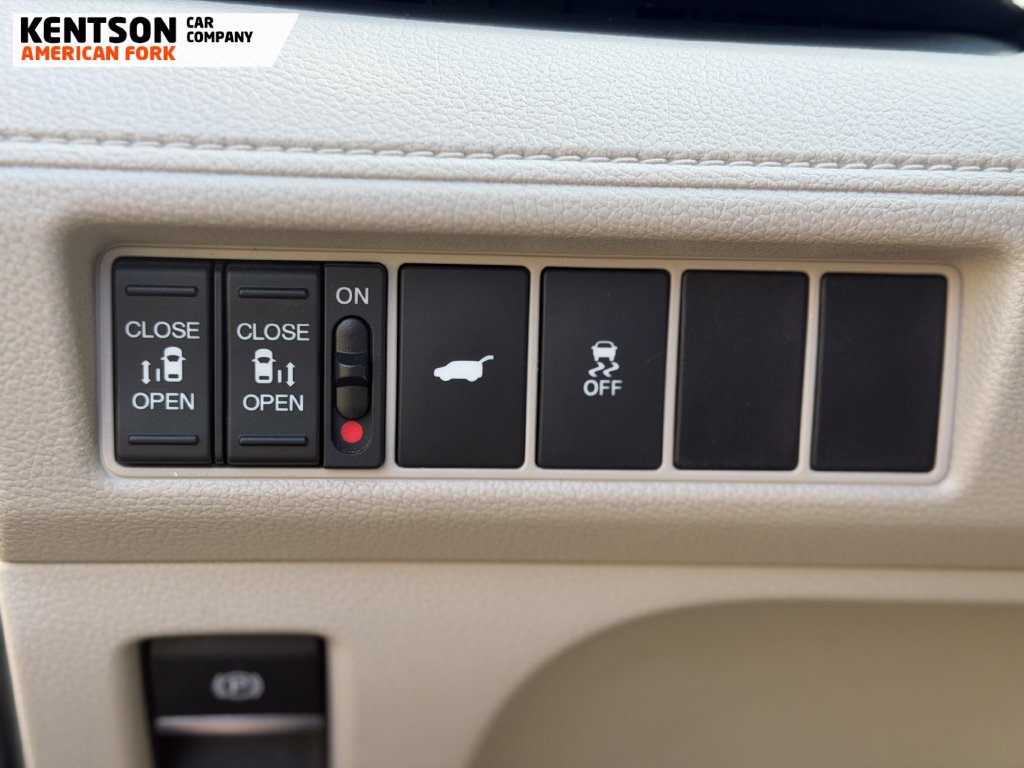 Used 2025 Honda Odyssey EX-L image 18